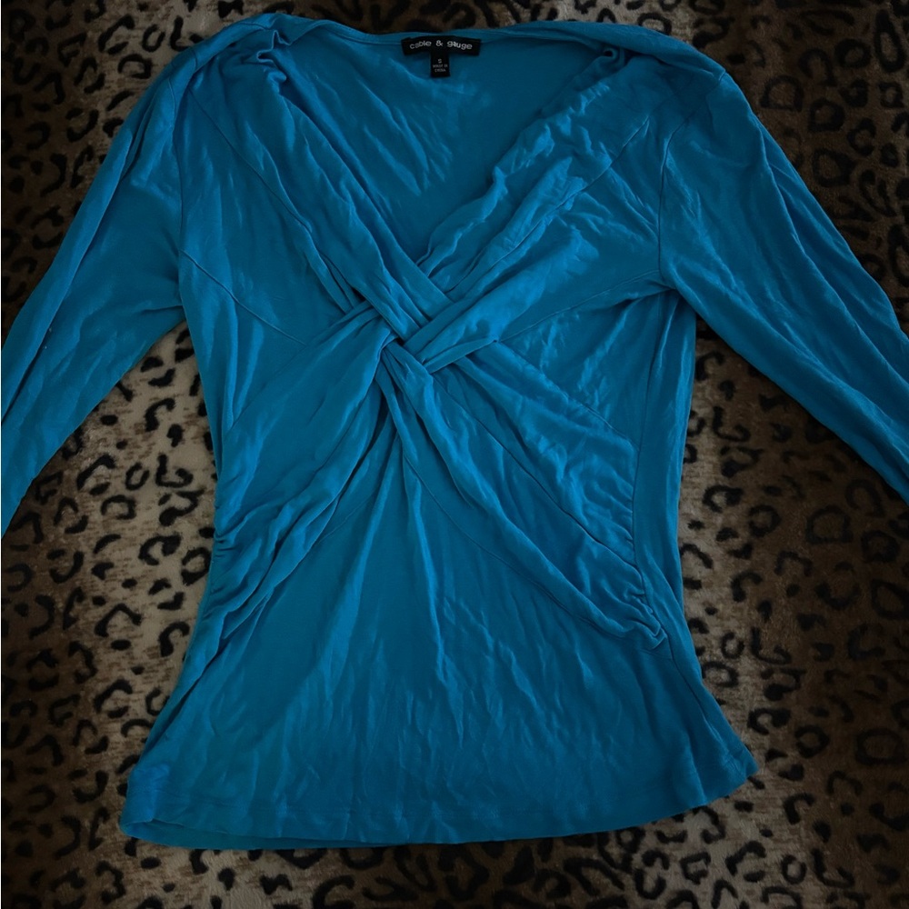 Cable & Gauge Vibrant Blue Twist Front Blouse